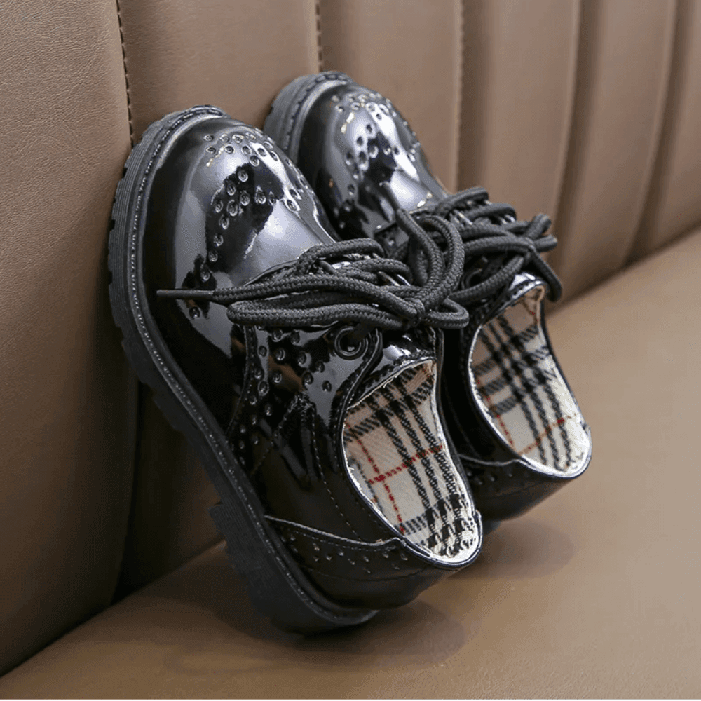 Round Toe Slip On PU Leather Shots 4