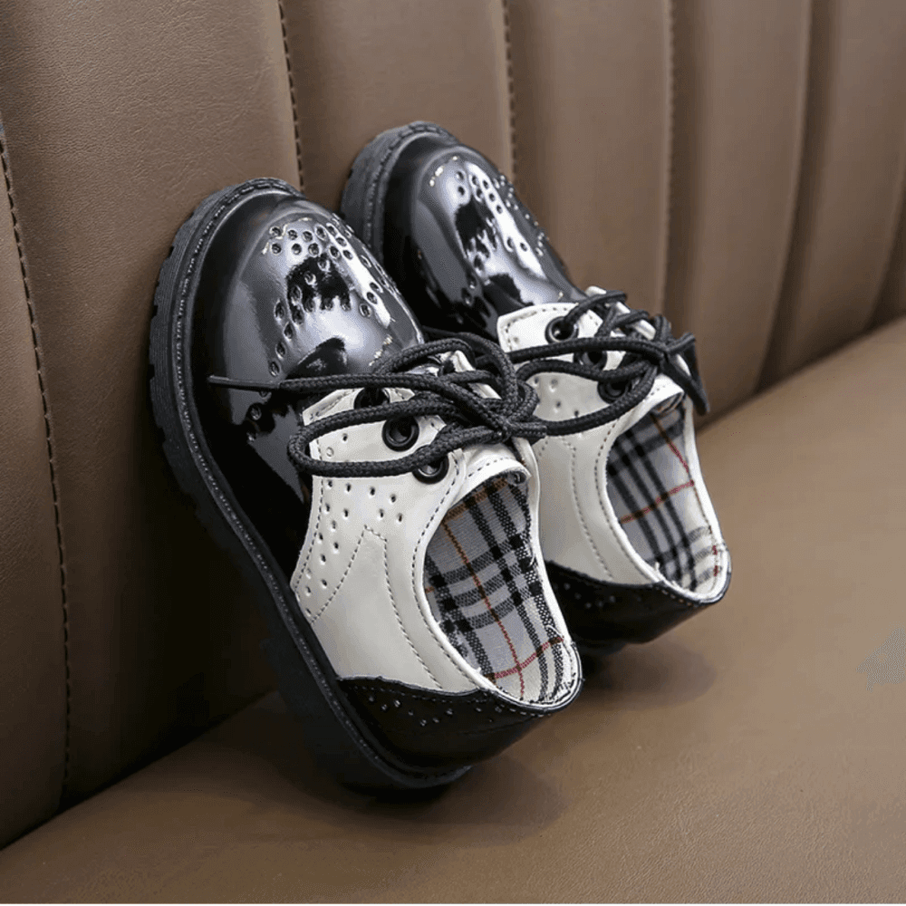 Round Toe Slip On PU Leather Shots 5